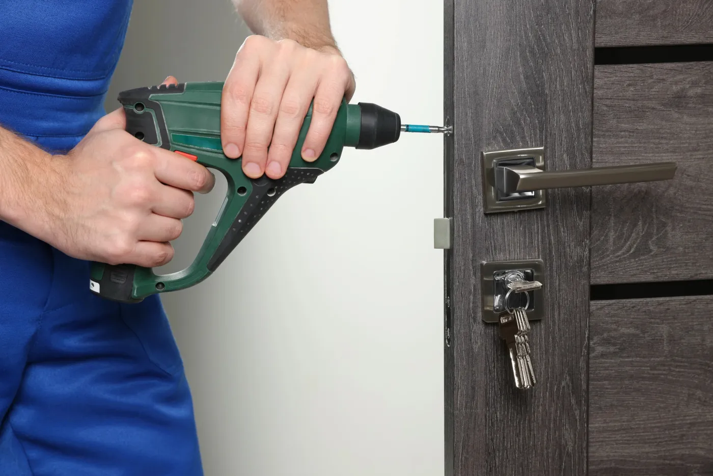 Réglage d'une serrure multipoints lors d'un dépannage dans le 60